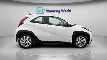 Toyota Aygo X VVT-I PURE