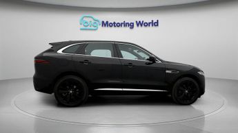 Jaguar F-PACE R-DYNAMIC HSE