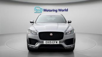 Jaguar F-PACE CHEQUERED FLAG AWD