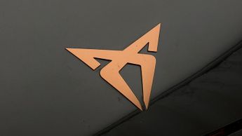 CUPRA Born V2