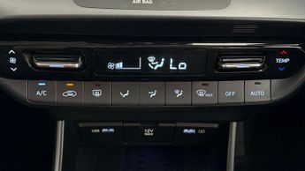 Hyundai BAYON T-GDI PREMIUM DCT