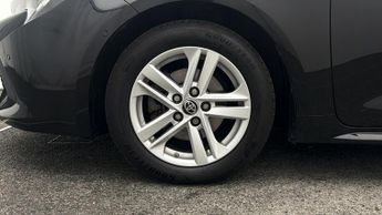 Toyota Corolla ICON TECH