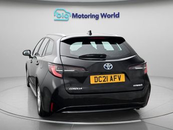 Toyota Corolla ICON TECH
