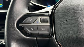 Peugeot E-2008 ALLURE PREMIUM