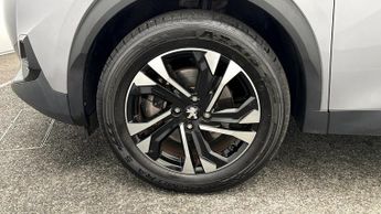 Peugeot E-2008 ALLURE PREMIUM