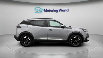 Peugeot E-2008 ALLURE PREMIUM