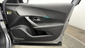 Peugeot E-2008 ALLURE PREMIUM