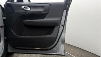 Volvo XC40 RECHARGE T4 PLUS