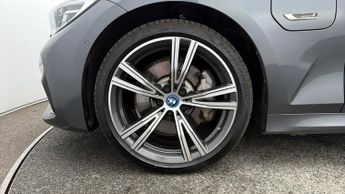 BMW 3 Series 330E M SPORT