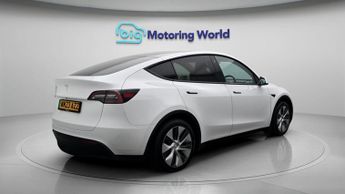 Tesla Model Y BASE