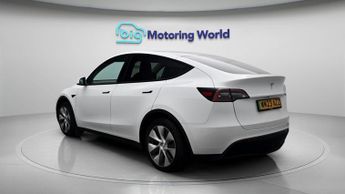 Tesla Model Y BASE