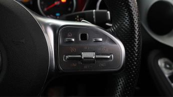 Mercedes-Benz GLC GLC 300 E 4MATIC AMG LINE