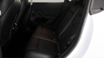 Tesla Model Y BASE
