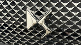DS AUTOMOBILES DS 7 CROSSBACK BLUEHDI PERFORMANCE LINE PLUS S/S