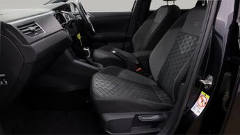 Volkswagen Taigo R-LINE TSI DSG