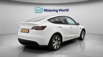 Tesla Model Y LONG RANGE AWD