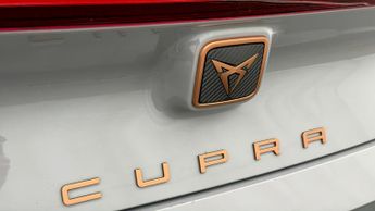 CUPRA Born V2