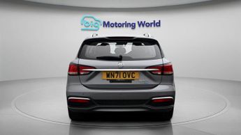 MG MG5 EXCLUSIVE