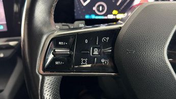Renault Megane E-Tech ICONIC