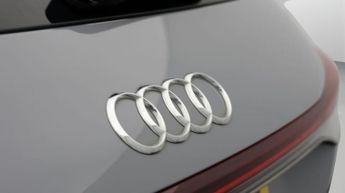 Audi Q4 e-tron S LINE
