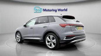 Audi Q4 e-tron S LINE