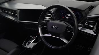 Audi Q4 e-tron S LINE