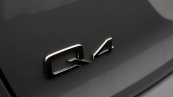Audi Q4 e-tron S LINE