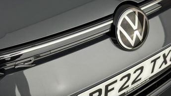 Volkswagen Golf R-LINE TDI DSG