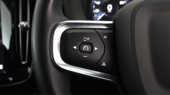 Volvo XC40 RECHARGE T4 CORE