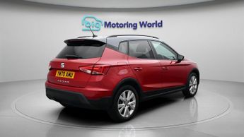 SEAT Arona TSI SE TECHNOLOGY DSG