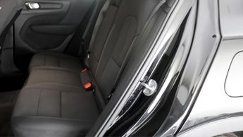 Volvo C40 RECHARGE CORE