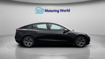 Tesla Model 3 MODEL 3
