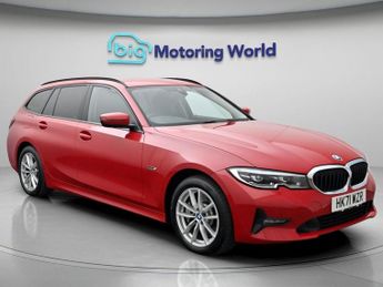 BMW 3 Series 330E SE PRO