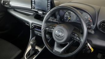 Toyota Yaris ICON