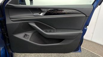 Volkswagen Passat ELEGANCE DSG