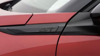 Peugeot 2008 PURETECH EAT8 S/S GT