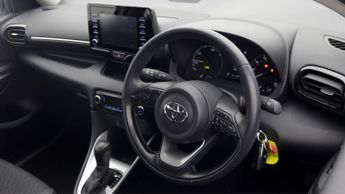 Toyota Yaris ICON
