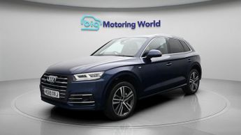 Audi Q5 TFSI E QUATTRO COMPETITION