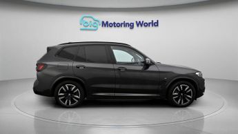 BMW iX3 M SPORT