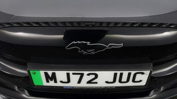 Ford Mustang Mach-E BASE