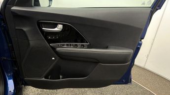 Kia Niro 4 PLUS