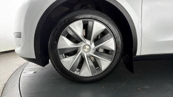 Tesla Model Y BASE