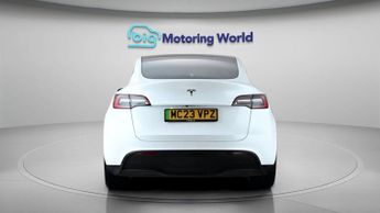 Tesla Model Y BASE