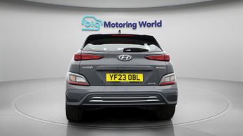 Hyundai KONA SE CONNECT