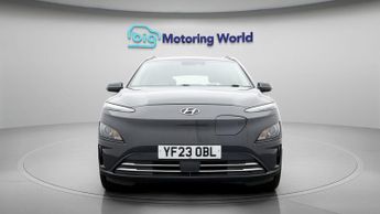 Hyundai KONA SE CONNECT