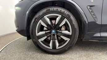 BMW iX3 M SPORT
