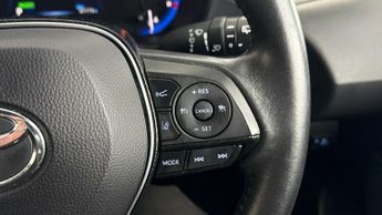 Toyota Corolla ICON TECH
