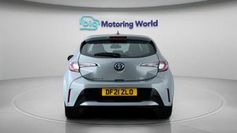 Toyota Corolla ICON TECH