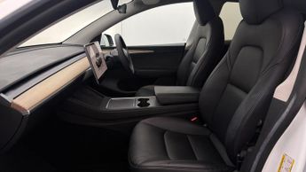 Tesla Model Y BASE