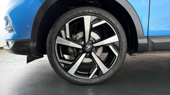 Nissan Qashqai DIG-T TEKNA DCT